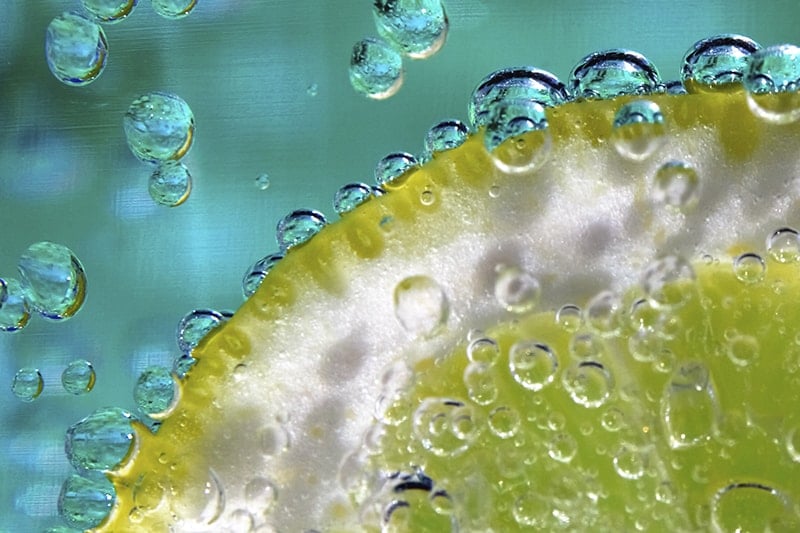 A bubbling drink with lemon like an Pellegrino, Perrier, and La Croix. We’ve quickly turned to seltzer waters as our thirst-quenching staples but dentists have begun to worry if seltzer waters, like soda and fruit juice, can also be damaging to one’s oral health.